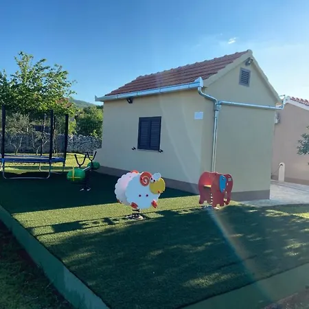 Radosic Holiday home Radosic (Lecevica)