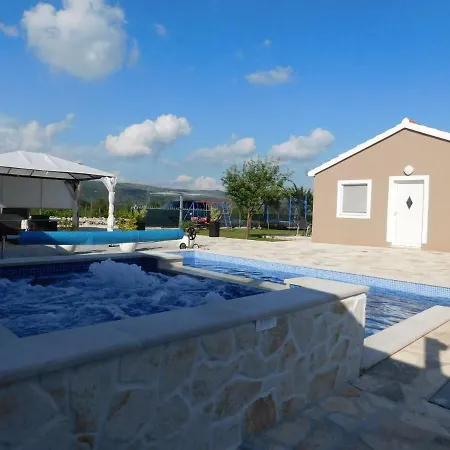 Radosic Holiday home Radosic (Lecevica)