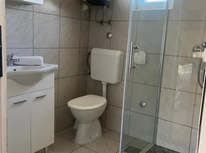 Vacation House Radosic 度假居