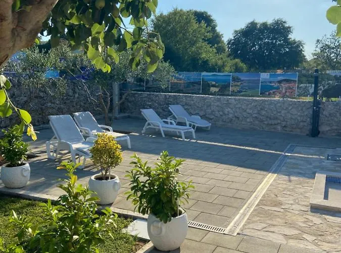 Vacation House Radosic