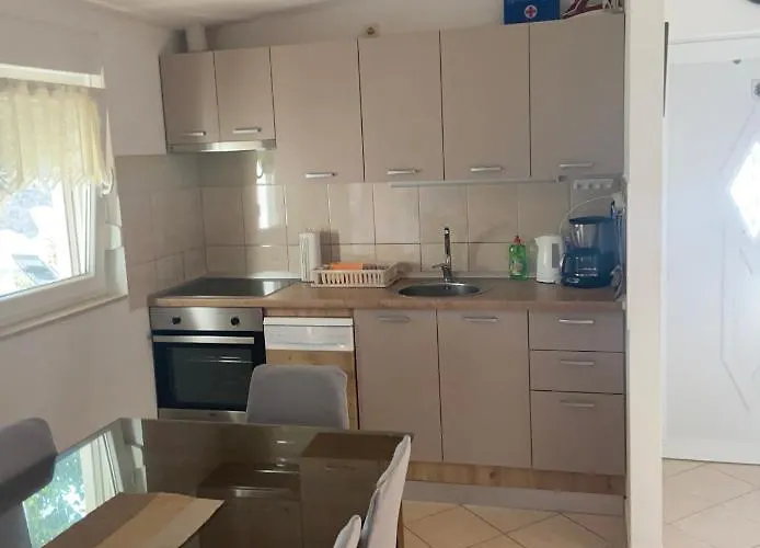 Vacation House Radosic Radosic (Lecevica)
