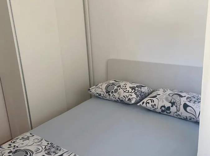 Vacation House Radosic Radosic (Lecevica)