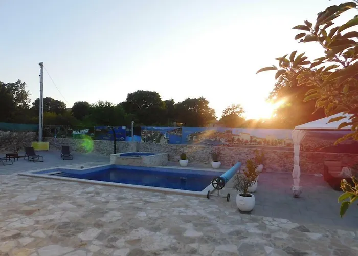 Vacation House Radosic * Radosic (Lecevica)