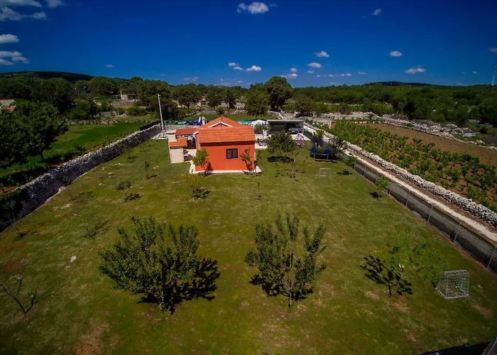 度假居 Vacation House Radosic Radosic (Lecevica)
